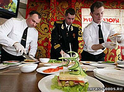 США и Россия померились силами: сандвич - соревнование в День Победы