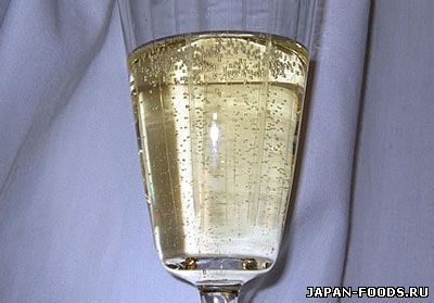Умеренное употребление алкоголя защищает от болезни Альцгеймера